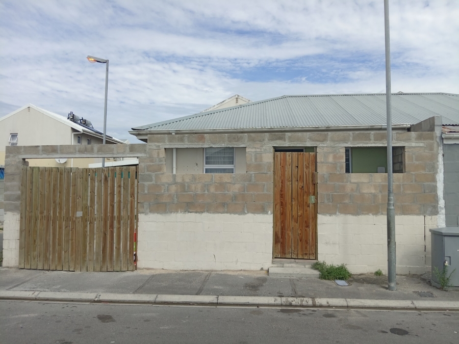 To Let 2 Bedroom Property for Rent in Woodlands Western Cape
